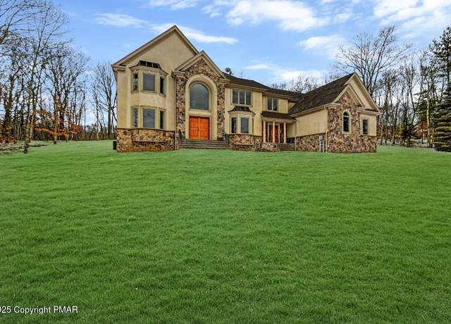 Property at 707 Kennedy Ct, East Stroudsburg, PA 18301, 6 beds, 4.5 baths