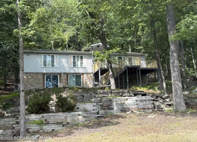 Property at 163 Radcliff Rd, Bushkill, PA 18324, 4 beds, 2.5 baths