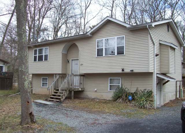 Property at 1166 Hunters Woods dr Dr, East Stroudsburg, PA 18301, 4 beds, 2 baths