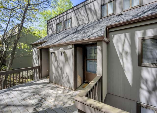 Property at 130 Cross Country Ln, Tannersville, PA 18372, 3 beds, 2.5 baths