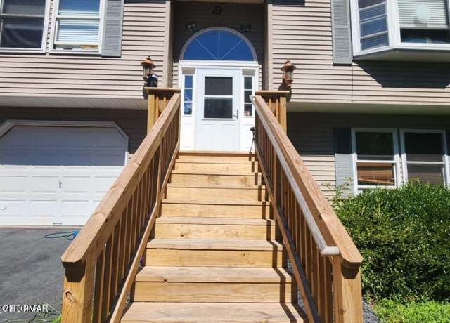Property at 104 Yvette Ct, Dingmans Ferry, PA 18328, 3 beds, 2 baths