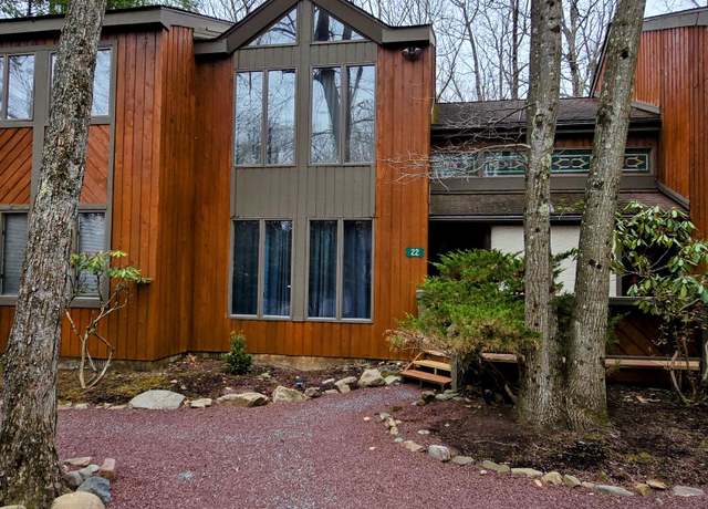 Property at 22 Finch Grv, Lake Harmony, PA 18624, 3 beds, 2 baths