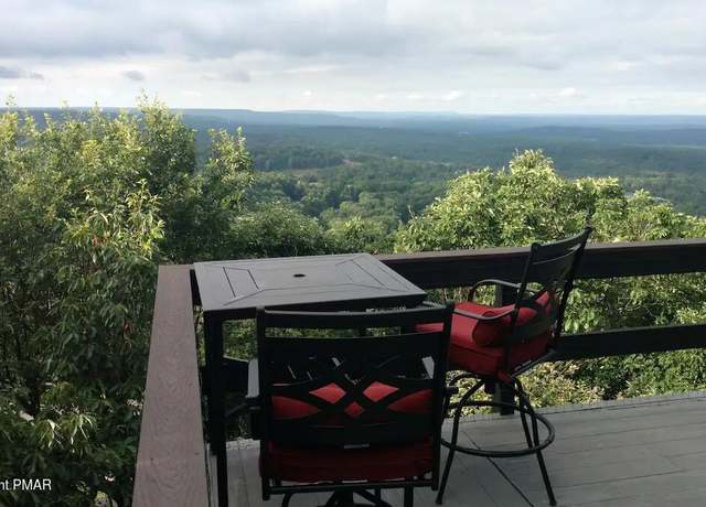 Property at 276 Overlook Way, Tannersville, PA 18372, 4 beds, 3.5 baths