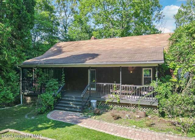 Property at 188 Olde Schoolhouse Rd, Cresco, PA 18326, 4 beds, 2.5 baths