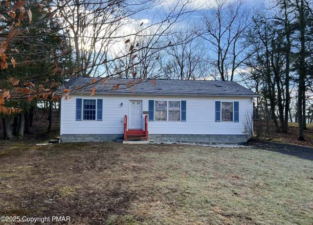 Property at 2520 Mcewan Blvd, East Stroudsburg, PA 18301, 3 beds, 1.5 baths