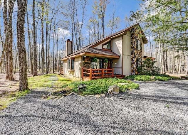 Property at 158 Flintlock Trl, Pocono Pines, PA 18350, 4 beds, 2 baths