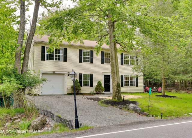 Property at 1490 Waterfront Dr, Tobyhanna, PA 18466, 4 beds, 1.5 baths