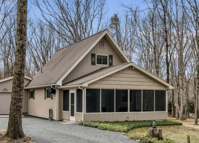 Property at 20 Pool Dr, Jim Thorpe, PA 18229, 3 beds, 1.5 baths