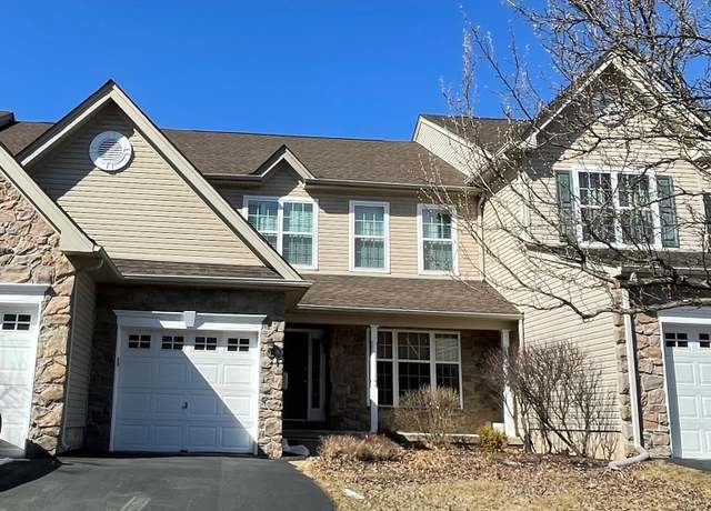 Property at 1755 Big Ridge Dr, East Stroudsburg, PA 18302, 3 beds, 2.5 baths