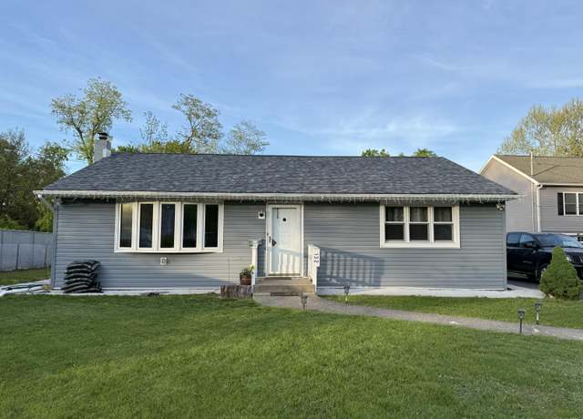 Property at 132 King David Rd, Stroudsburg, PA 18360, 5 beds, 2 baths