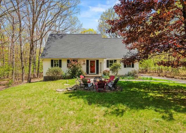 Property at 140 Piney Woods Dr, Jim Thorpe, PA 18229, 4 beds, 2 baths