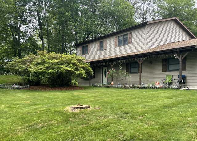 Property at 166 Tanbark Ln, Tannersville, PA 18372, 4 beds, 2.5 baths