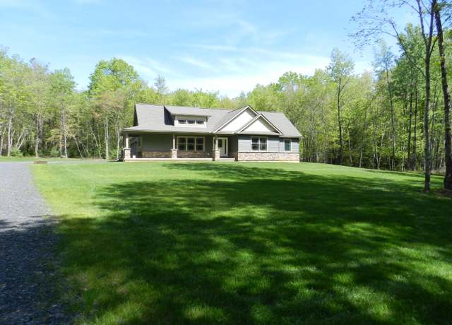 Property at 154 Sterner Run Rd, Kunkletown, PA 18058, 3 beds, 2 baths