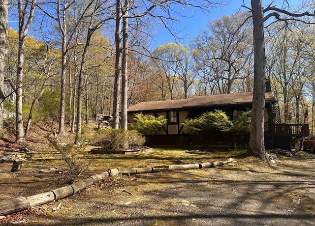 Property at 3195 Dogwood Te Ter, East Stroudsburg, PA 18301, 3 beds, 1 bath