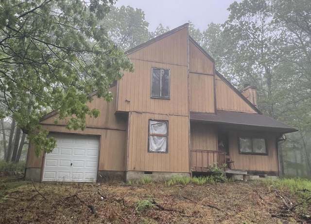 Property at 127 Vista Ln, Bushkill, PA 18324, 3 beds, 1.5 baths