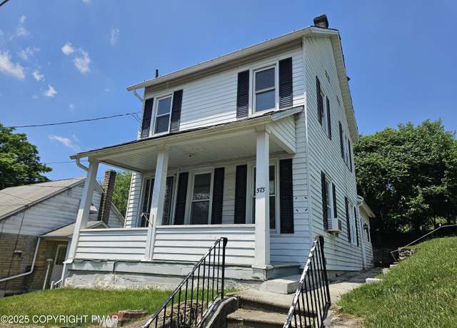Property at 573 Fairview Ave, Bangor, PA 18013, 3 beds, 1.5 baths
