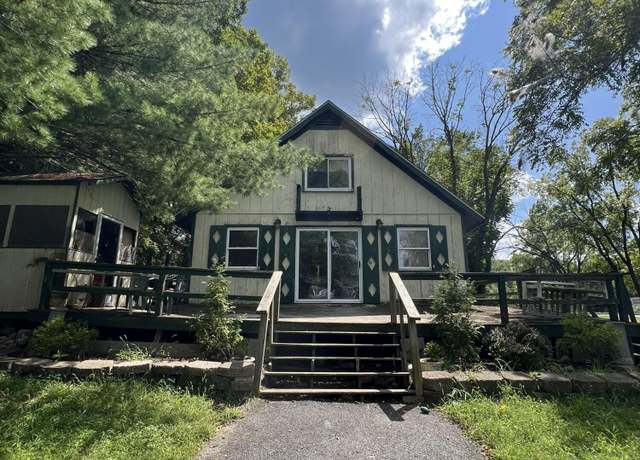 Property at 5062 N Pine Ridge Rd, East Stroudsburg, PA 18302, 2 beds, 1 bath