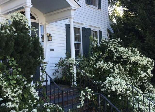 Property at 312 N Robinson Ave, Pen Argyl, PA 18072, 5 beds, 1.5 baths