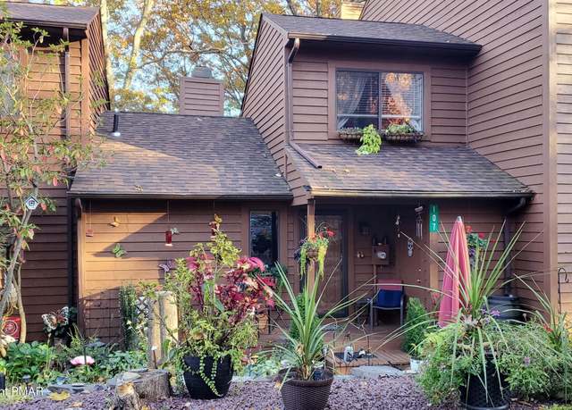 Property at 107 Woods Ln, Bushkill, PA 18324, 1 bed, 1 bath
