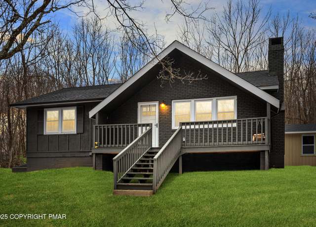 Property at 22 Shawnee Trl, Albrightsville, PA 18210, 2 beds, 2 baths