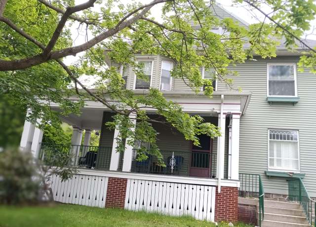 Property at 848 N Webster Ave, Scranton, PA 18510, 4 beds, 1.5 baths