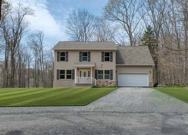 Property at 108 Bunny Ln Ln, Tobyhanna, PA 18466, 3 beds, 2.5 baths
