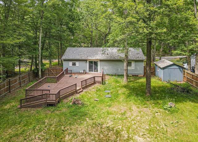 Property at 201 Buckhill Rd, Albrightsville, PA 18210, 3 beds, 1.5 baths