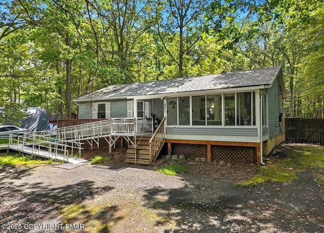 Property at 201 Buckhill Rd, Albrightsville, PA 18210, 3 beds, 1.5 baths