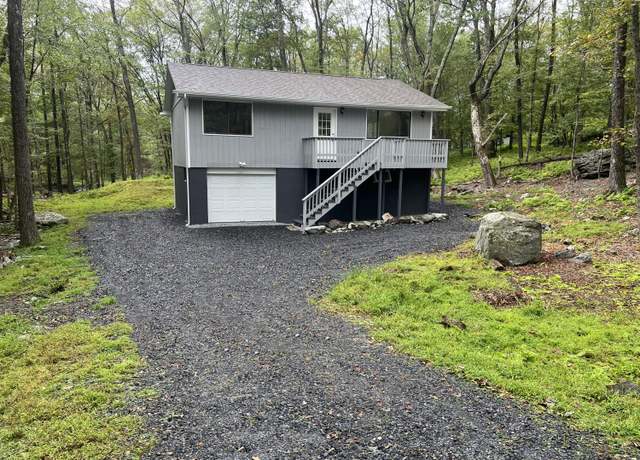 Property at 319 Whipporwill Dr, Bushkill, PA 18324, 4 beds, 2 baths