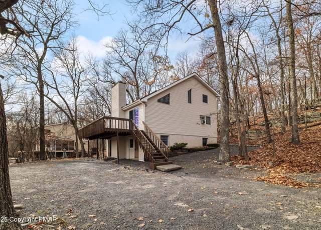 Property at 2096 Scarborough Way, Bushkill, PA 18324, 3 beds, 2 baths