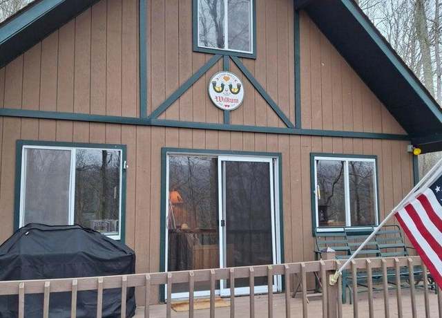 Property at 1123 Porter Dr, Bushkill, PA 18324, 2 beds, 1.5 baths
