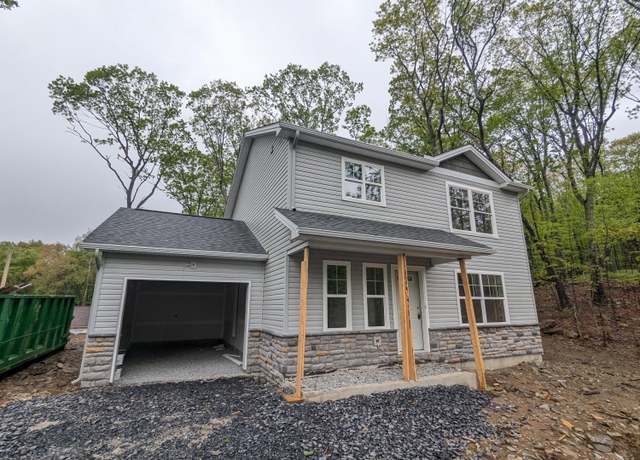 Property at 3509 Leaf Ct, East Stroudsburg, PA 18302, 3 beds, 2.5 baths