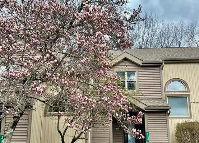 Property at 244 Northslope II Road Rd, East Stroudsburg, PA 18302, 2 beds, 2.5 baths