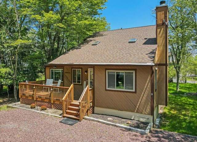 Property at 525 Towamensing Trl, Albrightsville, PA 18210, 3 beds, 2 baths