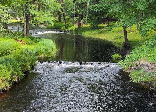 Property at 202 Deerfield Rd, Lake Ariel, PA 18436