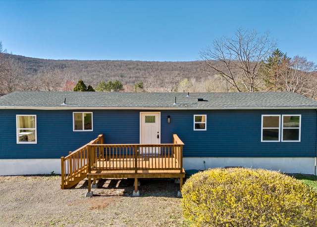 Property at 33 Tippets Rd, Nesquehoning, PA 18240, 5 beds, 3 baths
