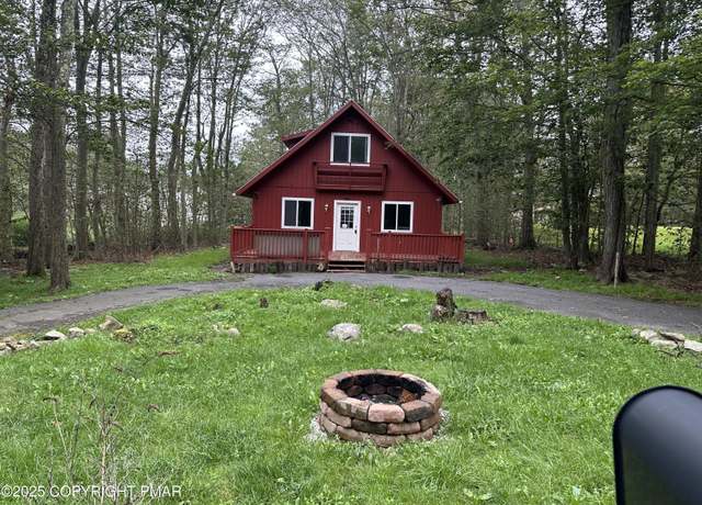 Property at 3106 Mohawk Trl, Tobyhanna, PA 18466, 3 beds, 2 baths