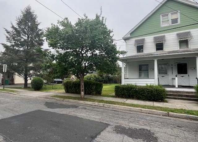 Property at 198 Grove St, East Stroudsburg, PA 18301, 3 beds, 1 bath