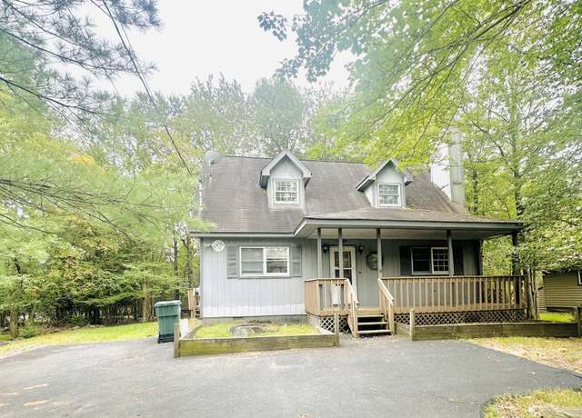Property at 715 Country Pl Dr, Tobyhanna, PA 18466, 3 beds, 2 baths