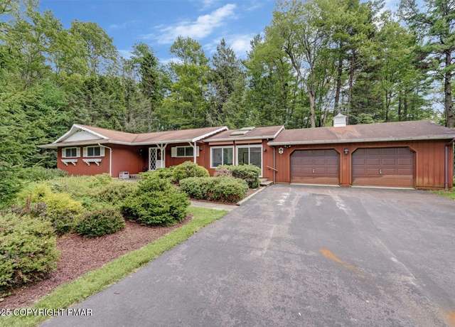 Property at 3171 Hemlock Hill Rd, Pocono Pines, PA 18350, 3 beds, 1.5 baths