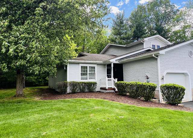 Property at 211 Amber Ln, East Stroudsburg, PA 18301, 2 beds, 1 bath