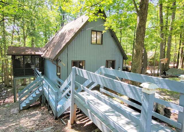 Property at 195 Bellingham Dr, Bushkill, PA 18324, 3 beds, 2 baths