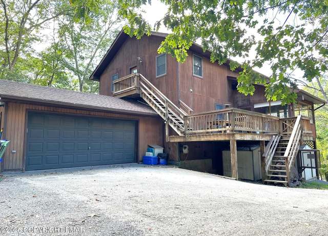 Property at 548 Lakeside Dr, East Stroudsburg, PA 18301, 5 beds, 3 baths