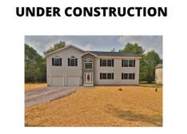 Property at 111 Center Dr, Blakeslee, PA 18610, 3 beds, 2.5 baths