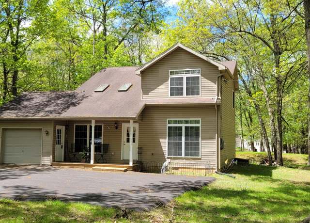 Property at 25 Byron Ln, Albrightsville, PA 18210, 3 beds, 2 baths