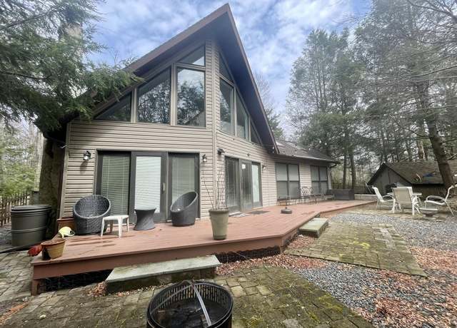 Property at 5144 Hounds Ear Rd, Tobyhanna, PA 18466, 3 beds, 2 baths