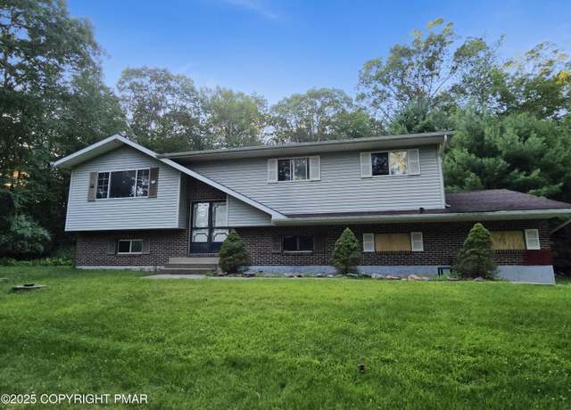Property at 256 Whispering Hills Dr, East Stroudsburg, PA 18301, 4 beds, 1.5 baths