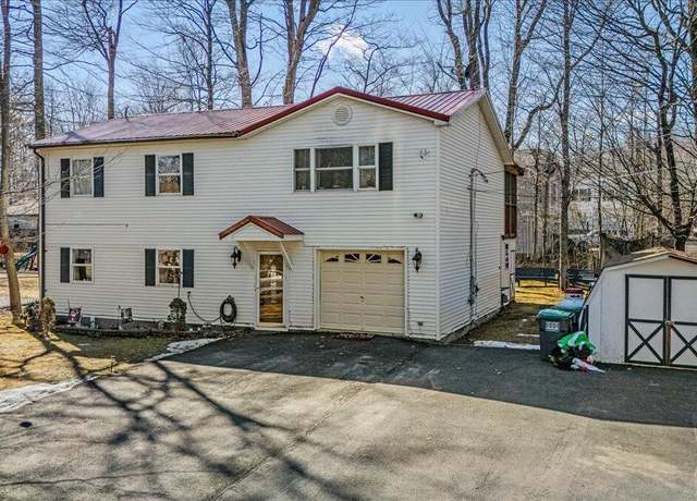 Property at 3106 Sycamore Ln, Pocono Summit, PA 18346, 5 beds, 2 baths