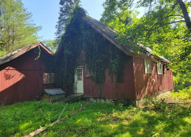 Property at 108 Stag Ct, Bushkill, PA 18324, 2 beds, 2 baths