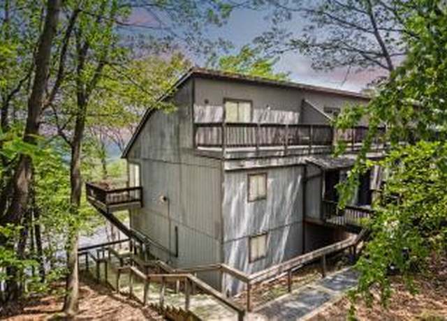 Property at 152 Cross Country Ln, Tannersville, PA 18372, 3 beds, 3 baths